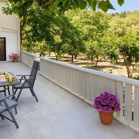 Holiday home Panethimos House In Nature *
